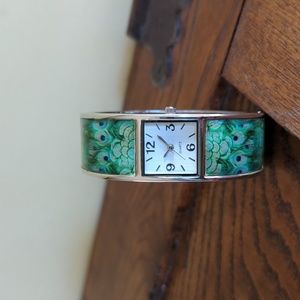VINTAGE Peacock design bangle style watch